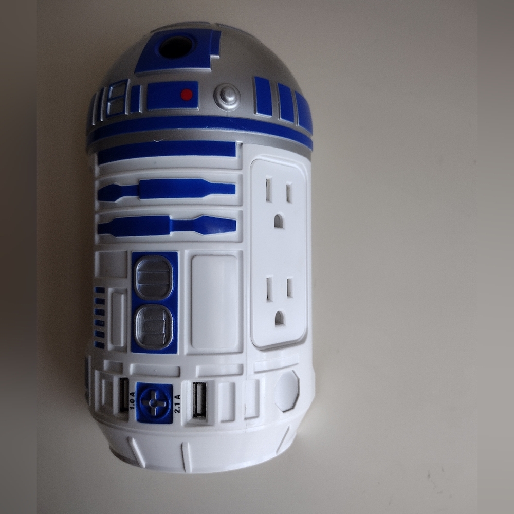 Star Wars R2-D2 wall Charger - Picture 2 of 7